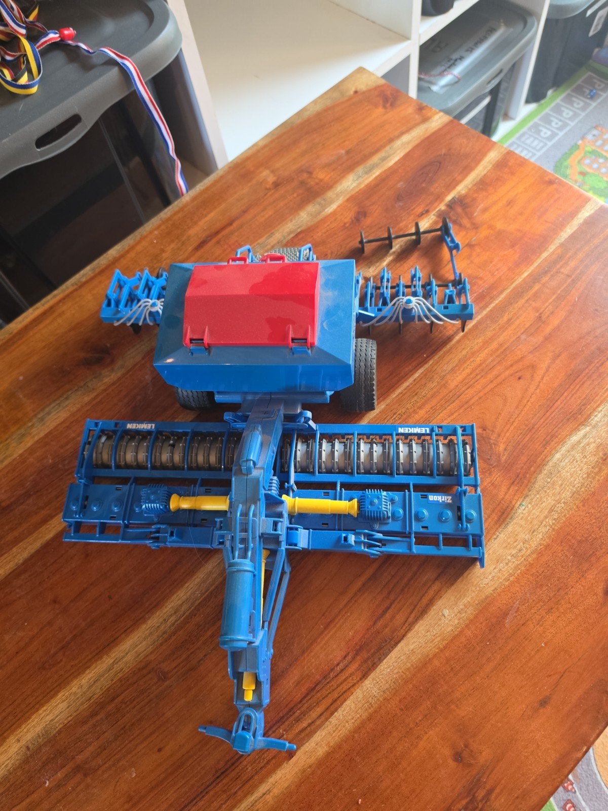 Lemken Solitair 9 Bruder zaaimachine — Voor reparatie, Ophalen