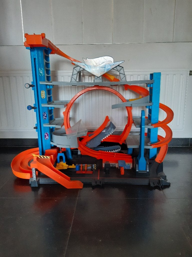 hotwheels ultimate garage, Kinderen en Baby's, Speelgoed | Racebanen, Ophalen, Racebaan, Zo goed als nieuw, Hot Wheels