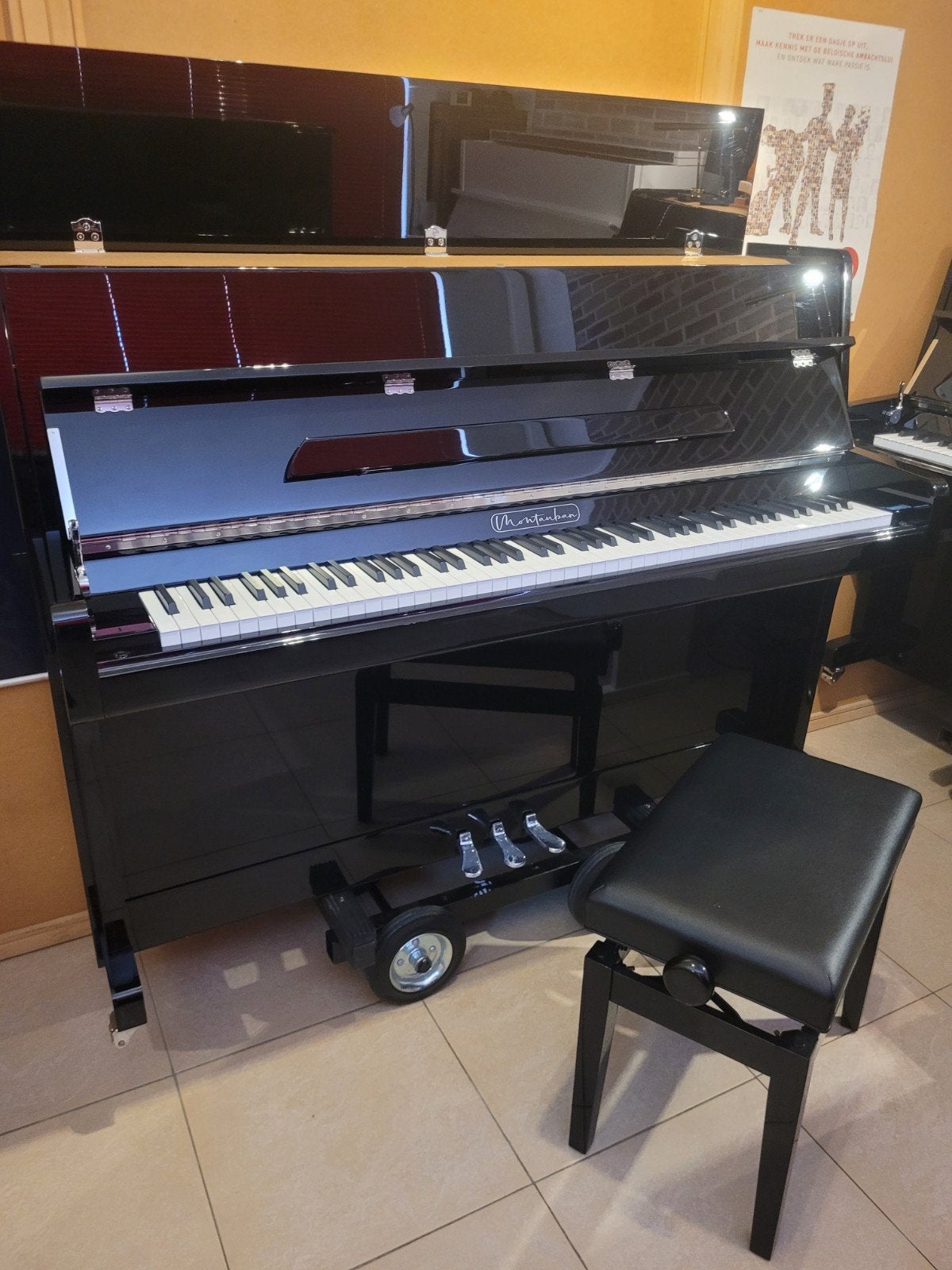 Ook op zondag! Compakte buffetpiano's onmiddellijk geleverd!, Muziek en Instrumenten, Piano's, Verzenden, Wit, Nieuw, Piano