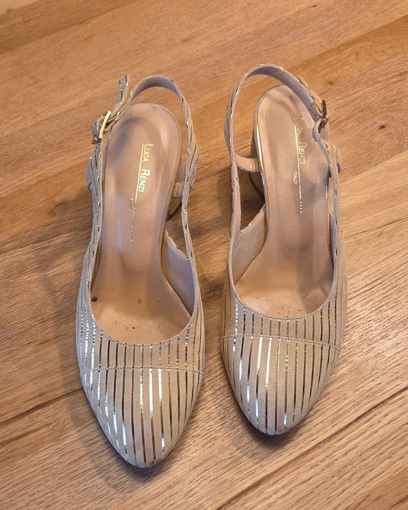 Schoenen met gouden lijntjes, Kleding | Dames, Beige, Dansschoenen, Ophalen of Verzenden, Luca Renzi