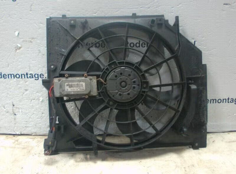 KOELVENTILATORMOTOR 3 serie Touring (E46 / 3) (6-922-670|1), Robert Bosch AG, Enlèvement ou Envoi, Utilisé, Robert-Bosch-Allee 1 74232 Abstatt, DE