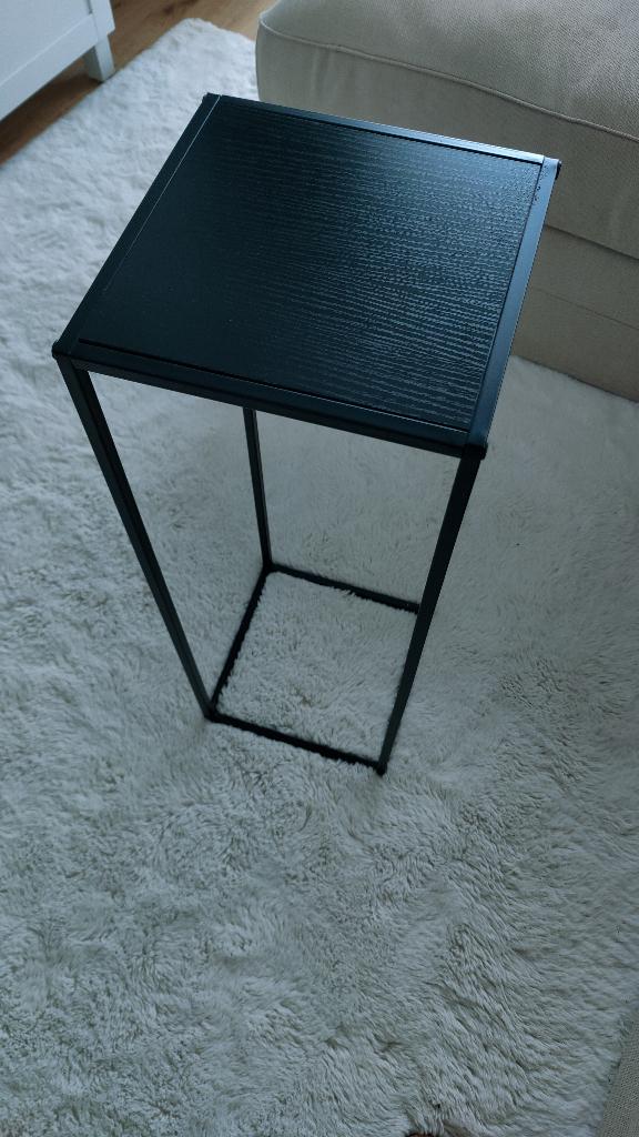 Zwart bijzettafeltje, Ophalen, Minder dan 55 cm, Vierkant, Zo goed als nieuw