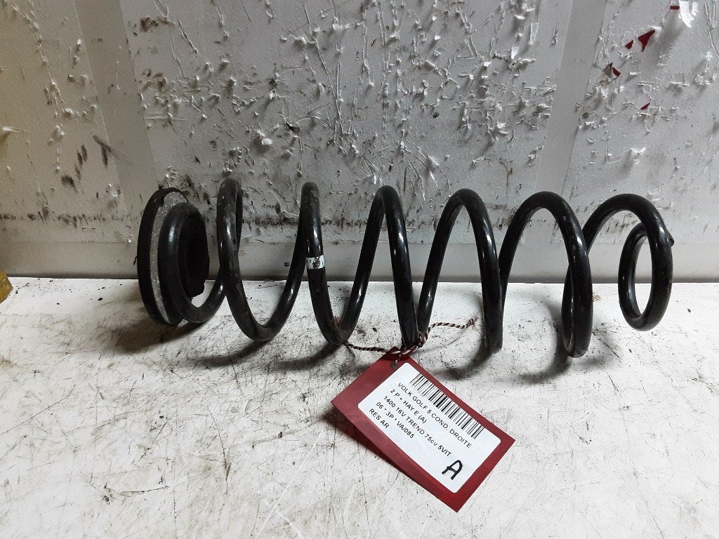 SCHROEFVEER ACHTER Volkswagen Golf V (1K1) (02-2001/12-2010), Gebruikt, Volkswagen, Mevr. I. Hauben, Rue de l'Espoir 34 34
4030  GRIVEGNÉE, BE