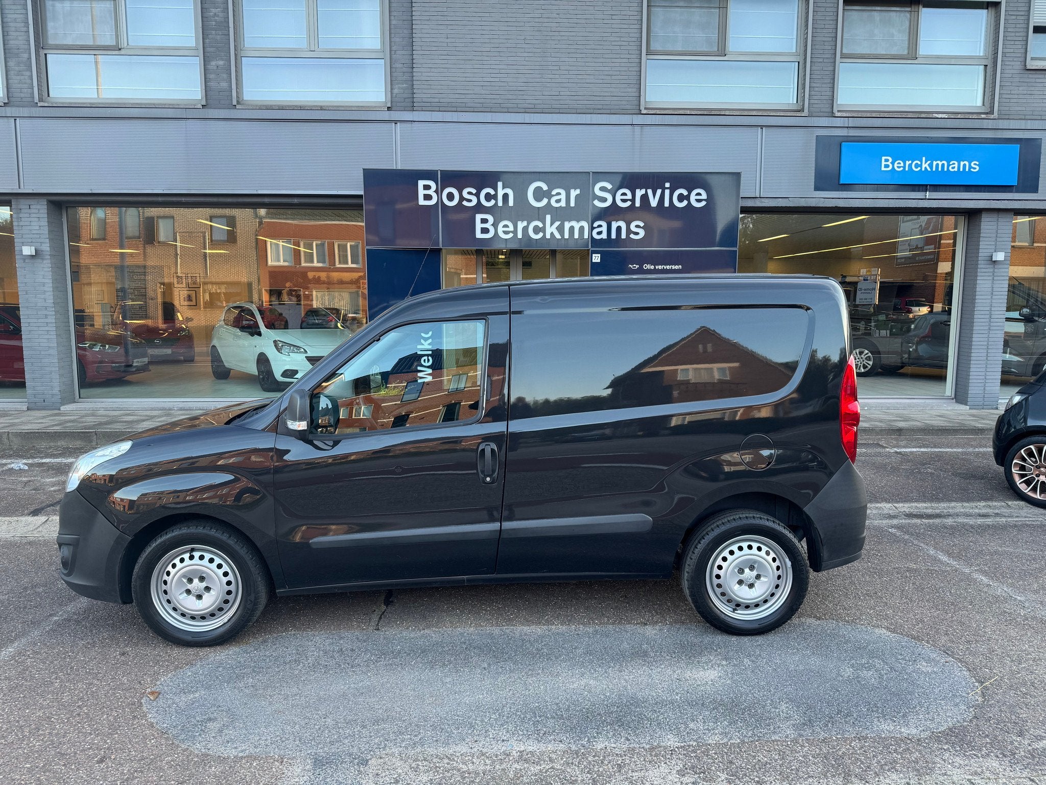 Opel Combo D Cargo 1.6CDTI 105PK, Auto's, Voorwielaandrijving, 4 cilinders, Zwart, Verwarmde buitenspiegels