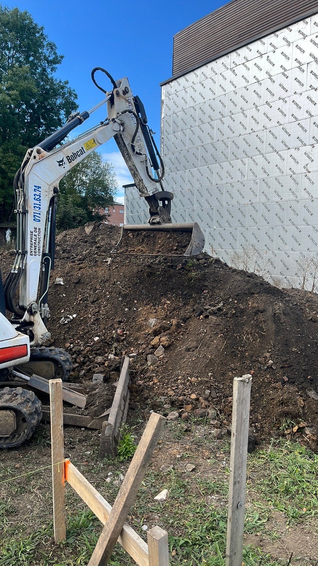 Terre a donner sur courcelles, je peux charger, Jardin & Terrasse, Enlèvement
