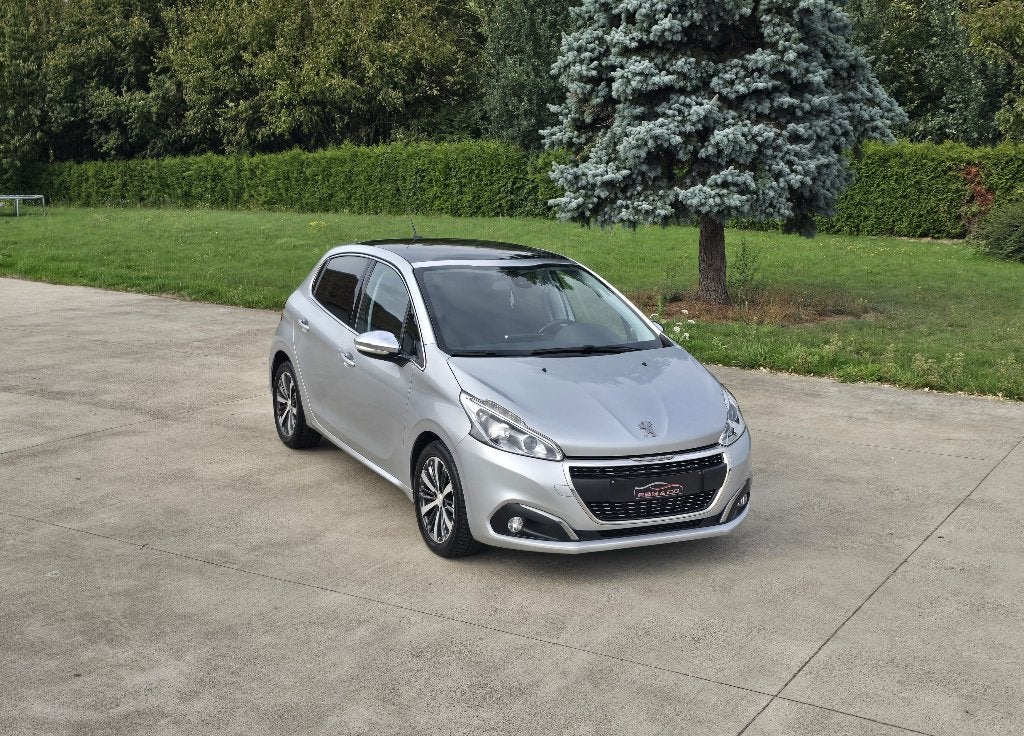 Peugeot 208 1.2i Ess. * Toit Pano - Carplay - Cam. * GAR 12M, Autos, Argent ou Gris, Achat, Euro 6, Entreprise