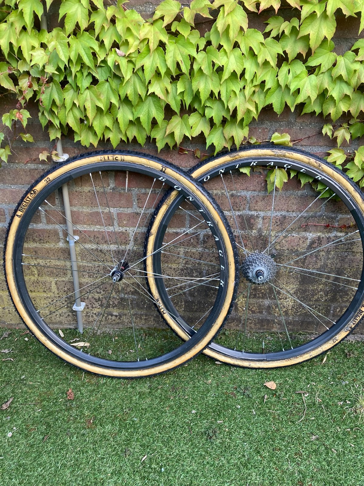 Bontrager Carbon Wielset Cyclocross/Gravel met Dugast Tubes, Fietsen en Brommers, Fietsonderdelen, Gebruikt, Gravelbike, Carbon