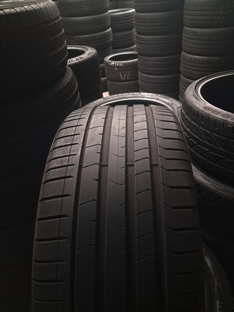 27535r22 275 35 r22 275/35/r22 PIRELLI nouveau (demont,leasi, Autos : Pièces & Accessoires, Enlèvement ou Envoi