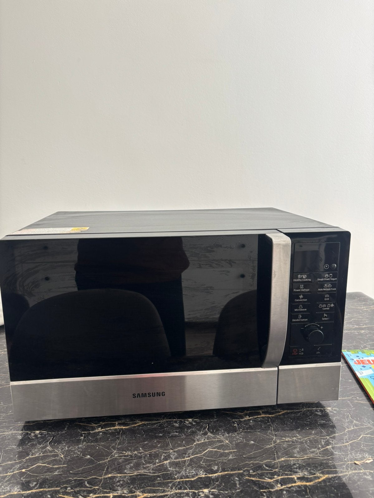 Samsung micrond, Electroménager, Micro-ondes, Enlèvement, Utilisé, 45 à 60 cm, Four