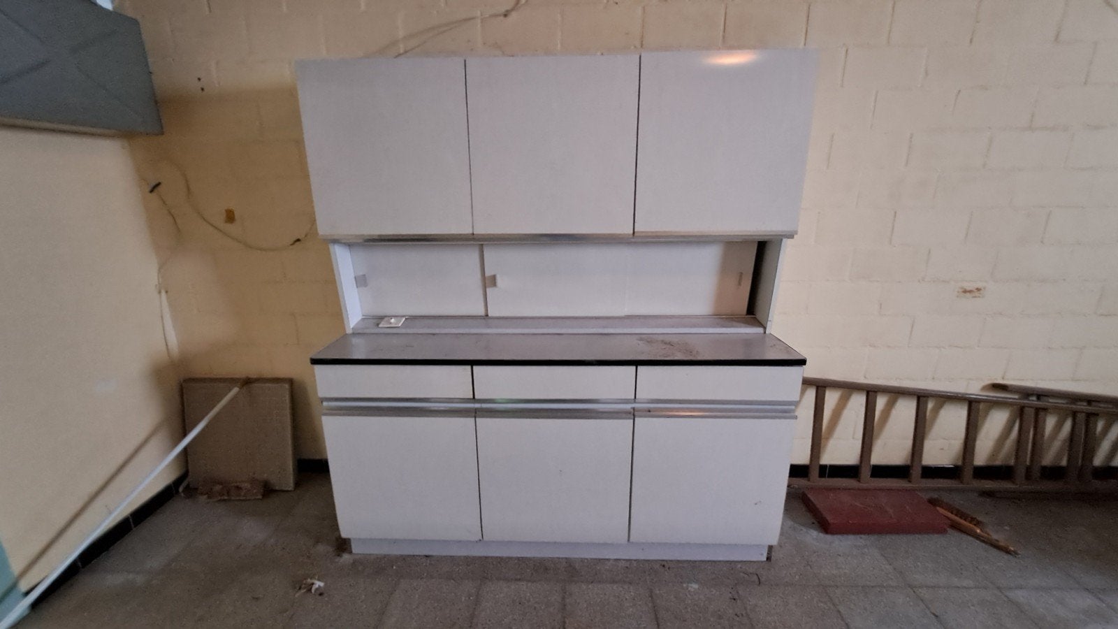 grote kast, Ophalen