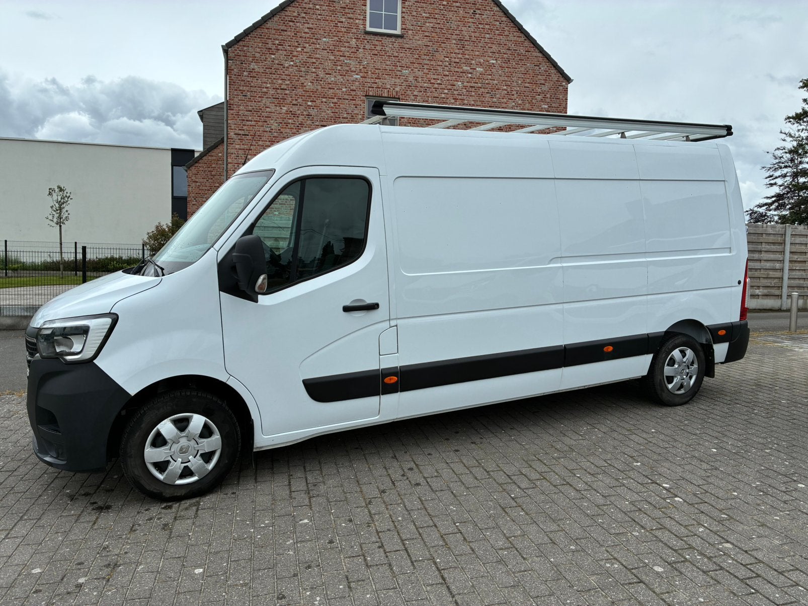 Master 2,3 dci L3 H2 , amper 87.000km    17.450 + BTW, Testrit aan huis, Stof, 4 cilinders, 5 deurs