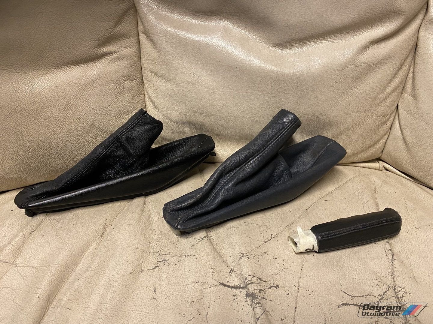 Bmw E32 handremhoes handrempook zwart eder blauw 7-serie e34, Auto-onderdelen, Gebruikt, -, -, Ophalen of Verzenden