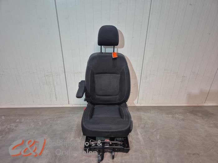 Siège gauche d'un Renault Trafic, Renault, -, 3 mois de garantie, Utilisé