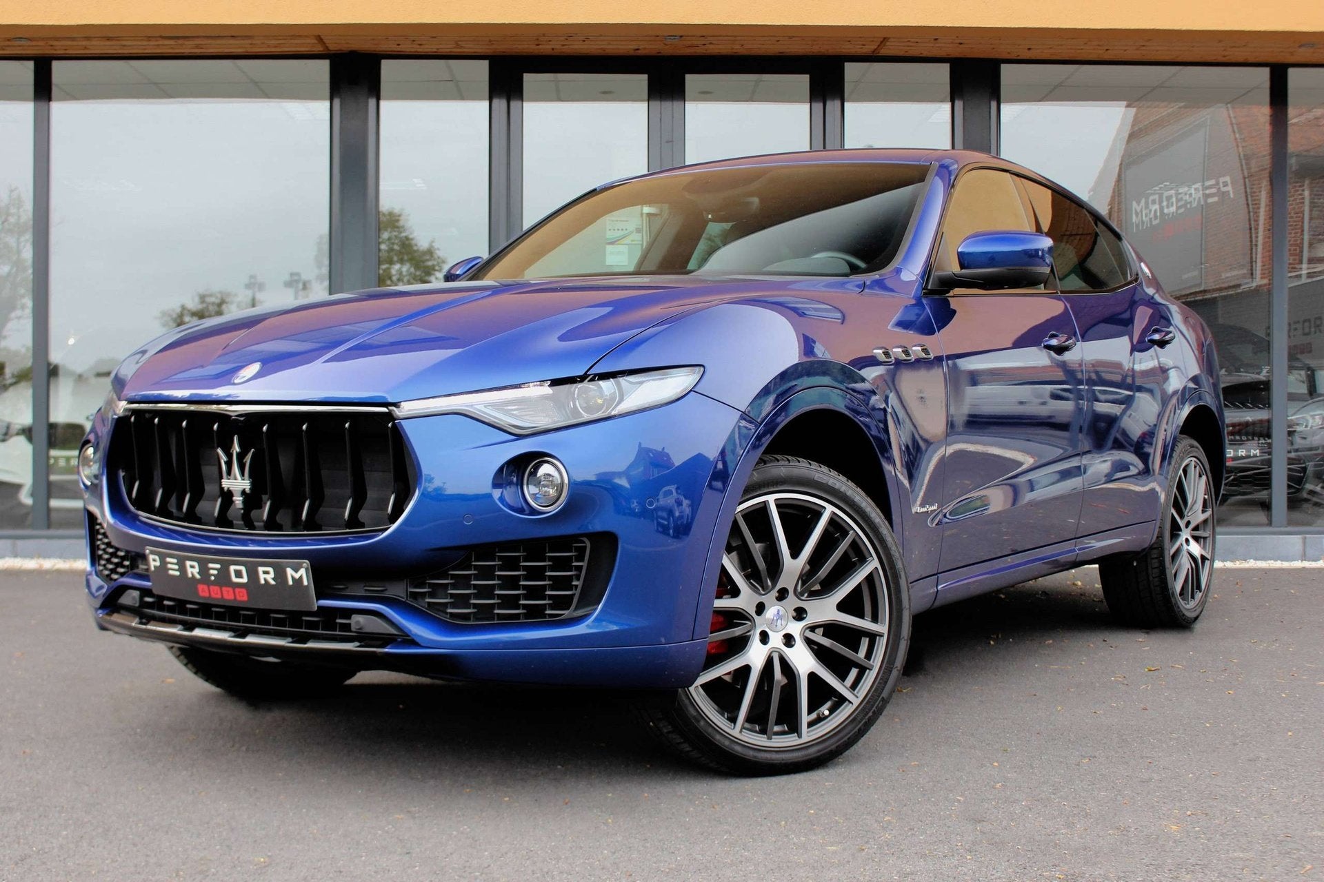 Maserati Levante 3.0 V6 Q4*GRANSPORT*350PK*LICHTE VRACHT*21%, Auto's, Automaat, Dealer onderhouden, Gebruikt, Bedrijf