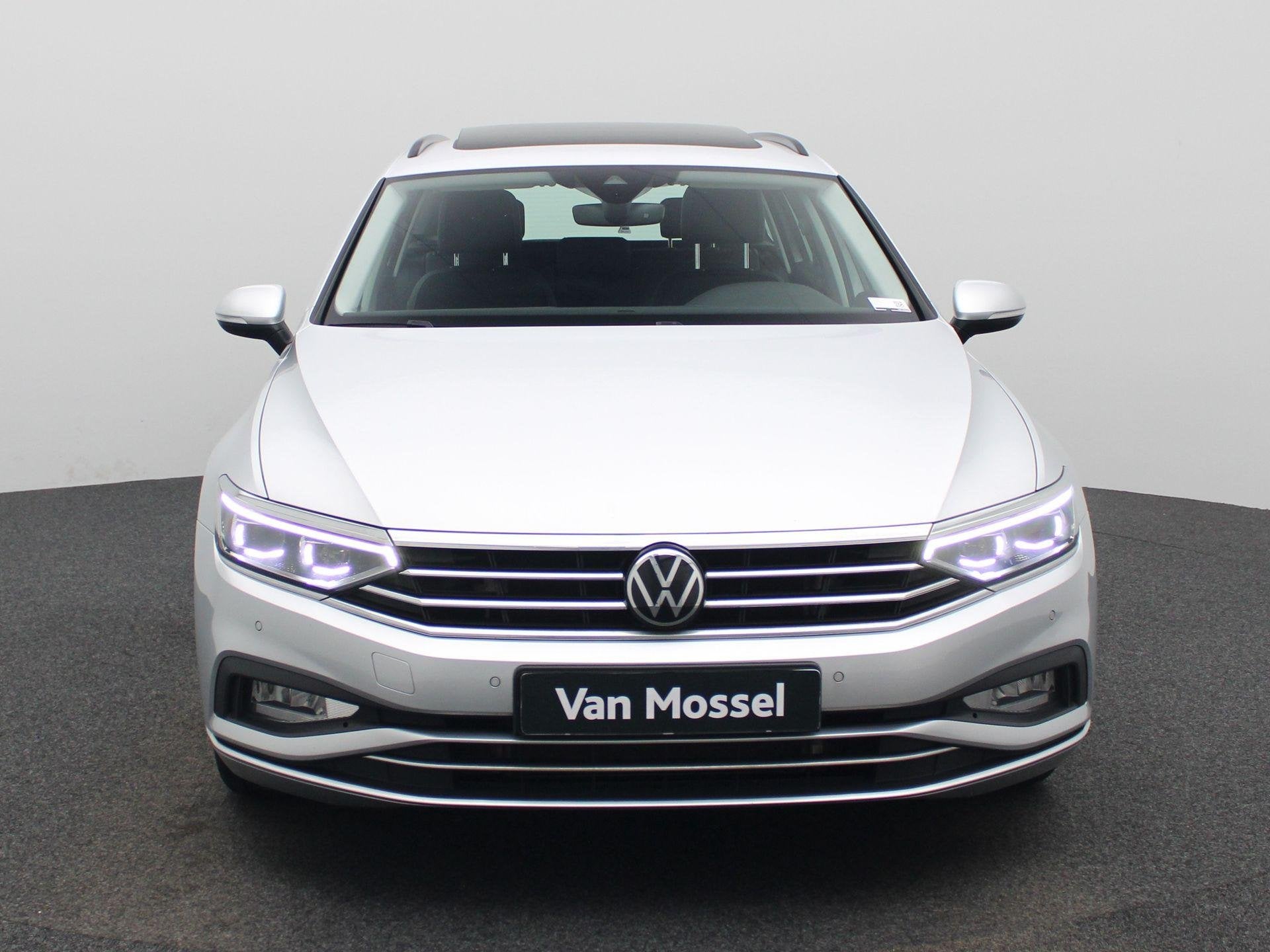 Volkswagen Passat Variant 2.0 TDI 90kW DSG Style Adapt. Crui, Argent ou Gris, Euro 6, Entreprise, 5 portes