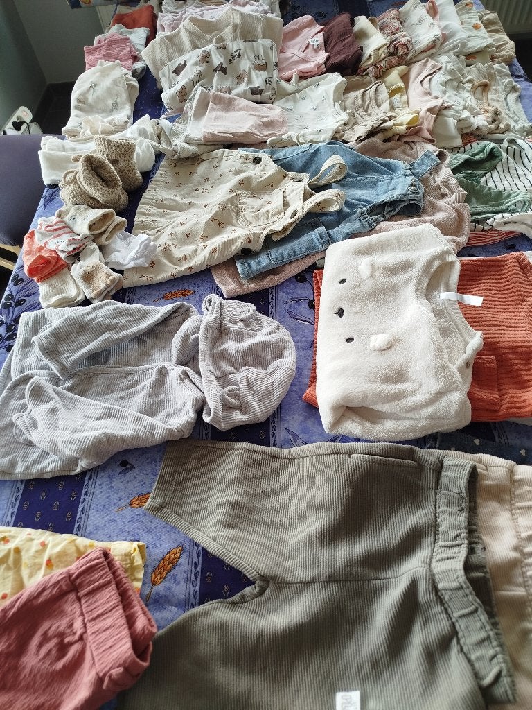 Lot de vêtements - 57 pièces, Enfants & Bébés, Paquets de vêtements pour enfants, Enlèvement, Comme neuf