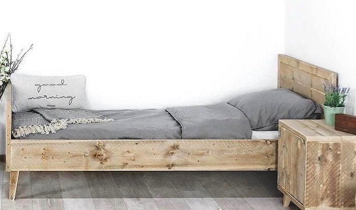 Bed in steigerhout, Huis en Inrichting, Ophalen, Steigerhout, Zo goed als nieuw, 200 cm