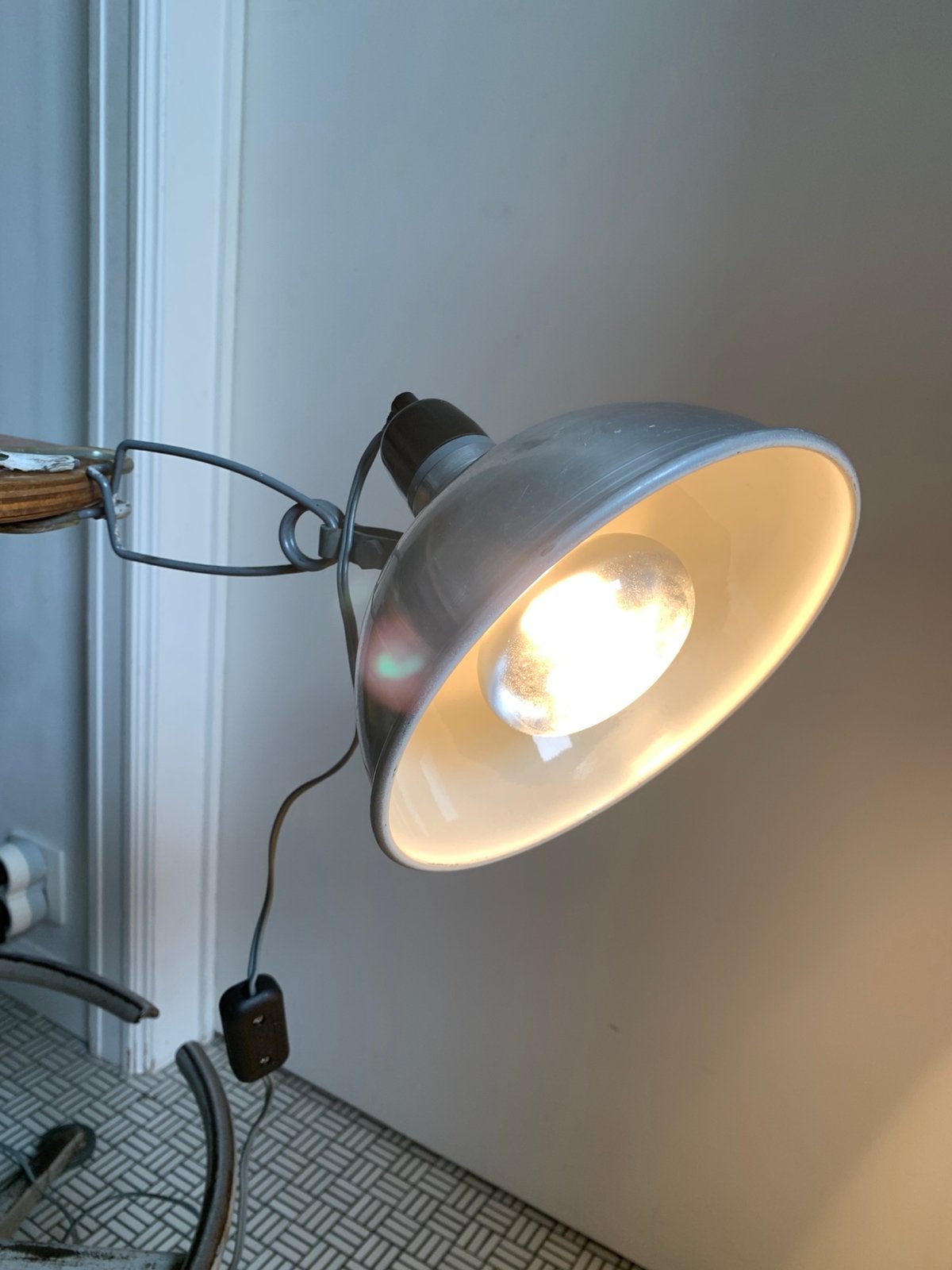 Lampe vintage spot a pince de photographe, Enlèvement ou Envoi, Utilisé, Métal