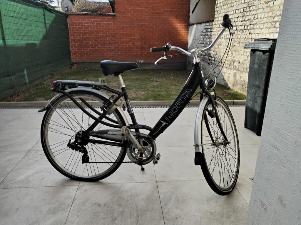 Degelijke Norta Fiets – Kleine herstelling nodig, Fietsen en Brommers, Fietsen | Dames | Damesfietsen, Ophalen, Gebruikt, Overige merken