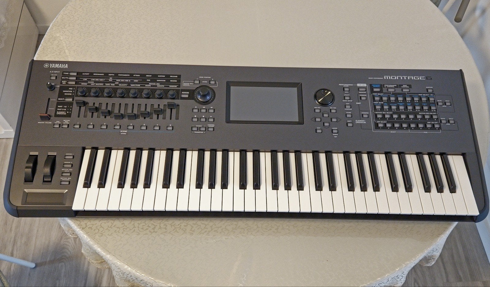 YAMAHA MONTAGE 6 • ÉTAT EXCEPTIONNEL • TOPSTAAT 《 PROMO 》, Muziek en Instrumenten, Keyboards, Zo goed als nieuw, 61 toetsen, Yamaha