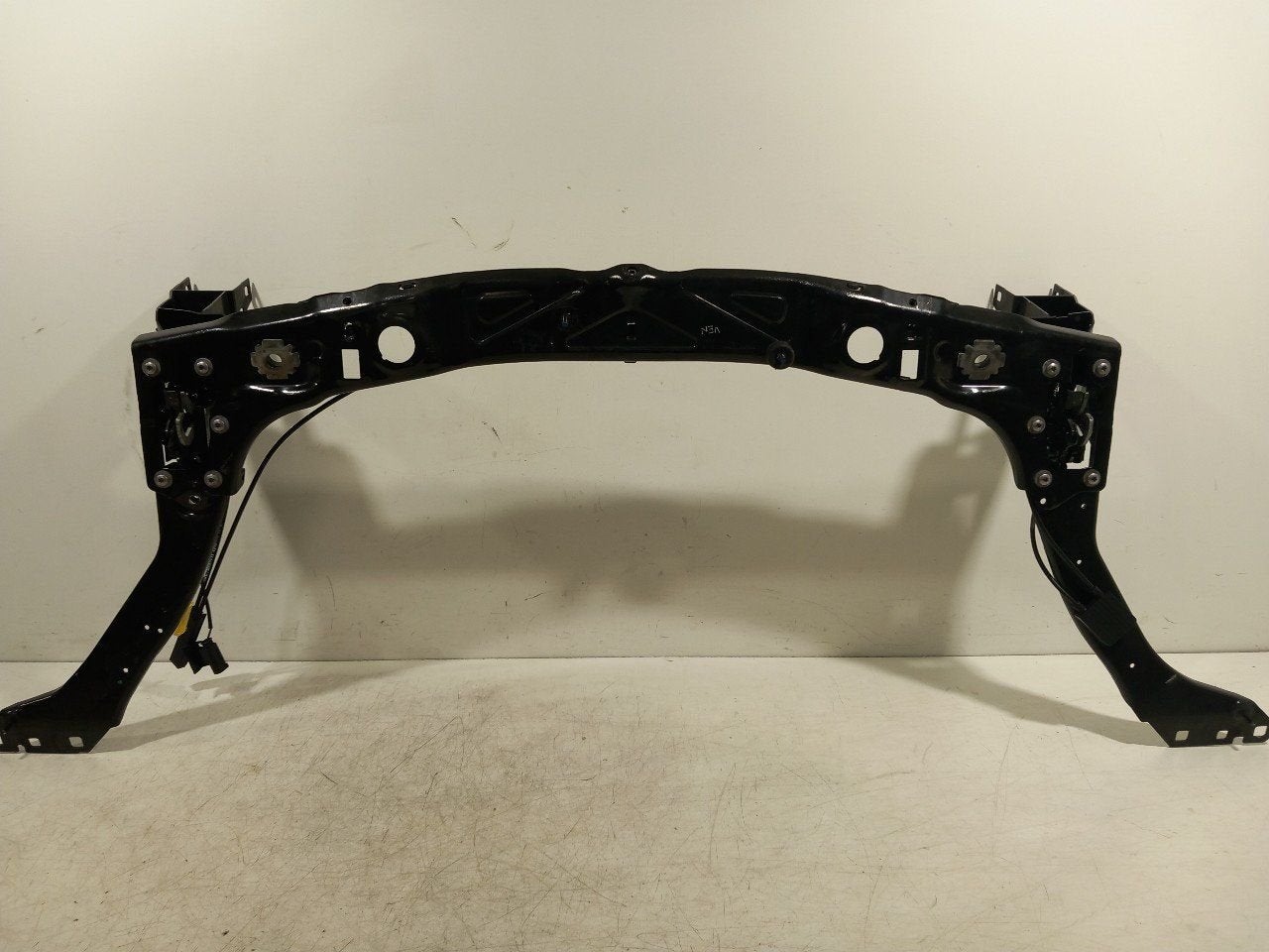 Voorfront slotplaat BMW 2 serie, Onderdelen@venauto.nl, Van der Ven Autorecycling B.V., Ettenseweg 76, 4706 PB Roosendaal, The Netherlands