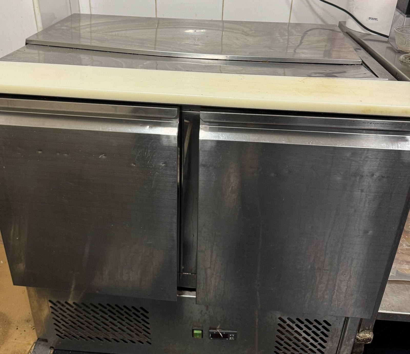 Gratuit a donner armoire frigorifié casser, Enlèvement