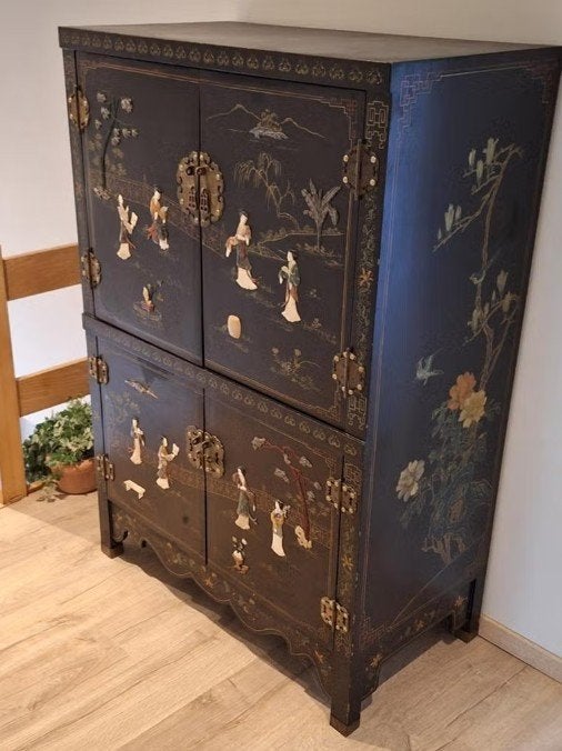 VERHUISPRIJS: Handgeschilderde Chinese kast, eyecatcher, Ophalen, Gebruikt