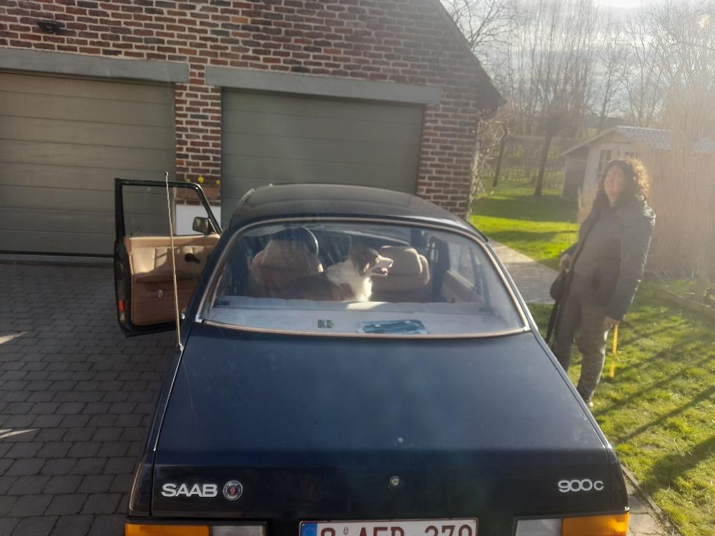 Oldtimer, Autos, Oldtimers & Ancêtres, Particulier, Peinture métallisée, Toit ouvrant, Radio, Saab, Essence, Berline, 5 portes