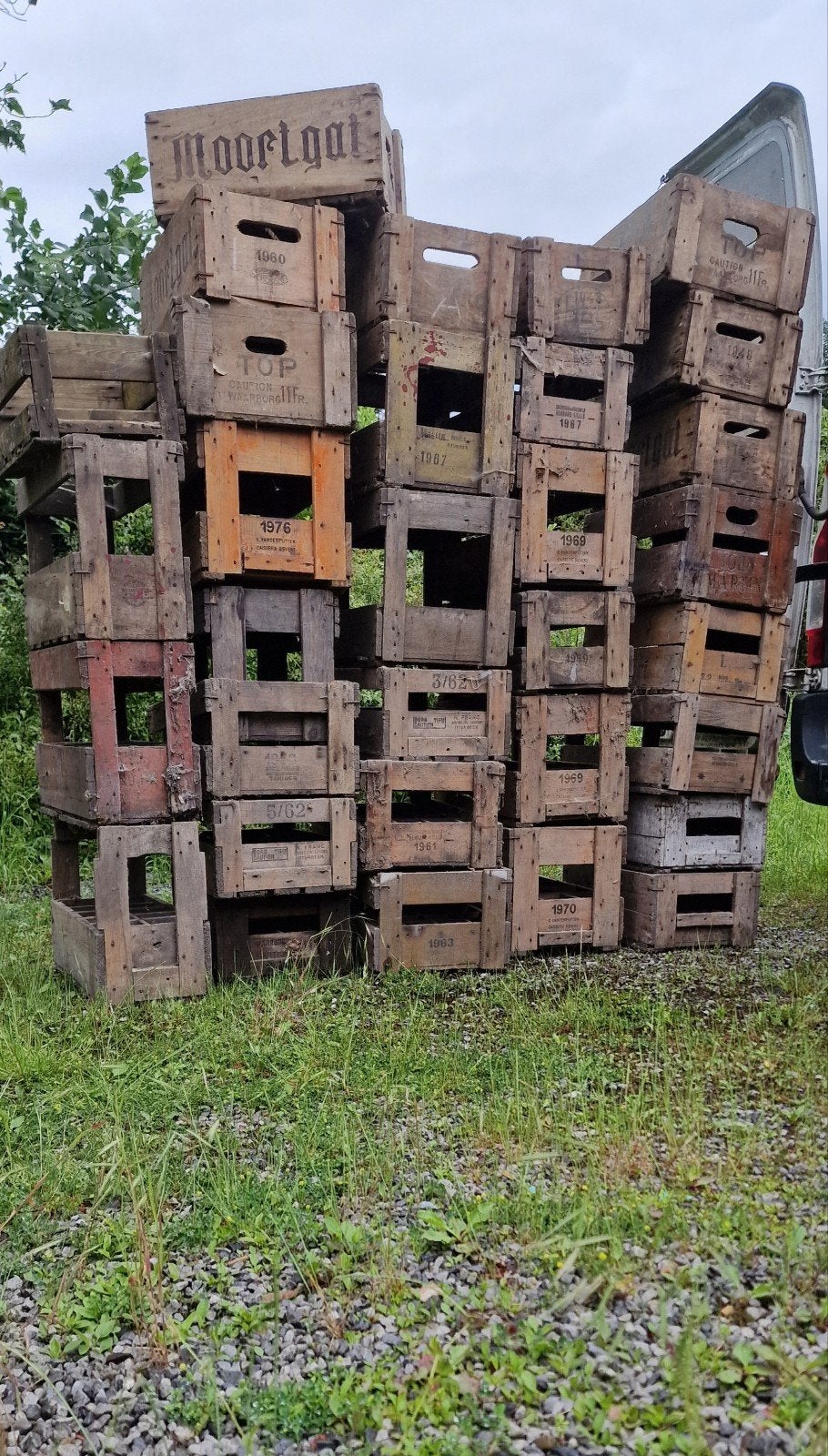 Lot de 30 vieux bac en bois, Enlèvement