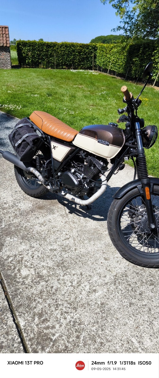 Brixton bx 125cc, Motos, Motos | Triumph, Occasion, Particulier, Éclairage LED, 1 cylindre