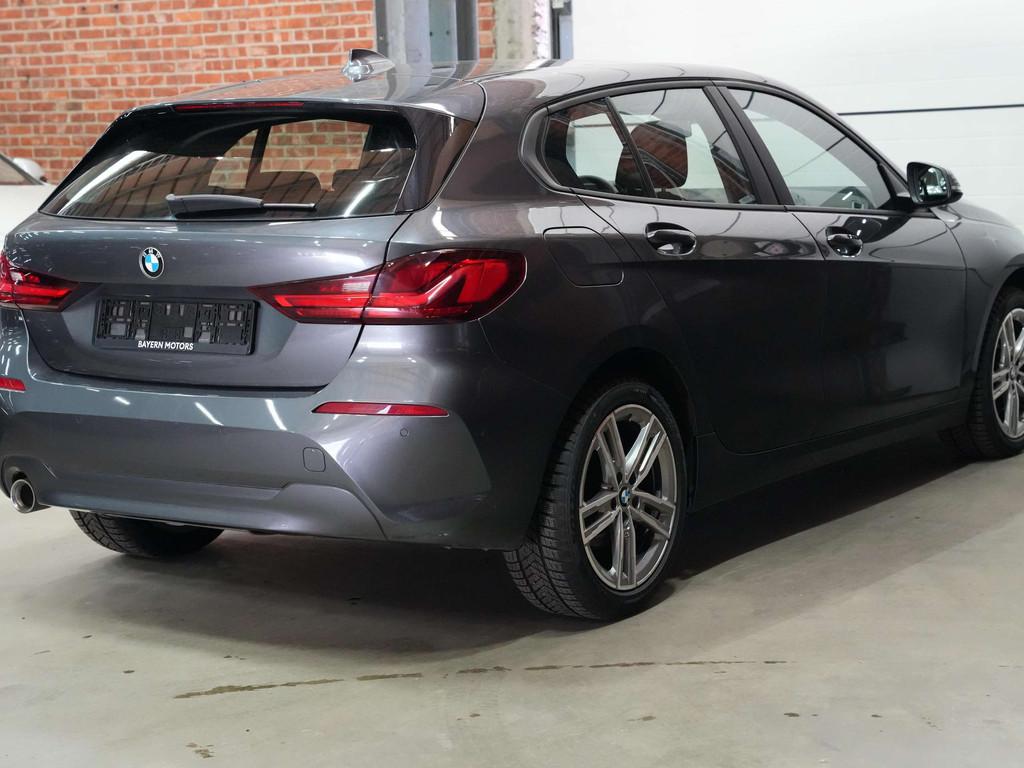 BMW 116 d LED CarPlay Navi EURO 6d Garantie, Autos, BMW, Argent ou Gris, Achat, Euro 6, Entreprise