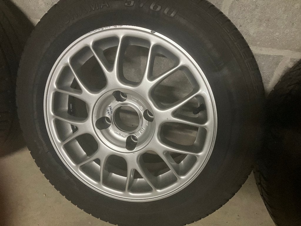 Alu velgen en bandenset 5x. 15"  185/65/R15 88H, Ophalen, Gebruikt, 15 inch, Velg(en)