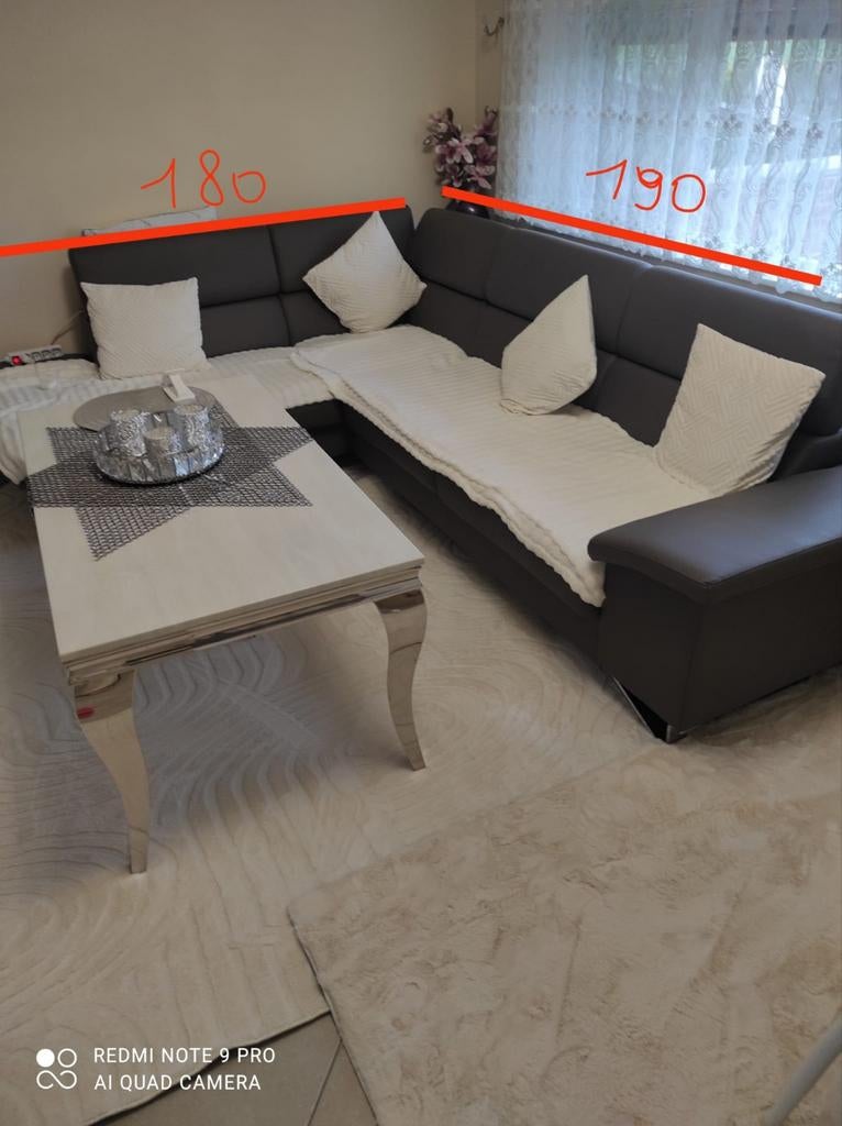 Canapé semi-cuire -> état : comme neuf, Utilisé, Autres matériaux, Couleur: Taupe