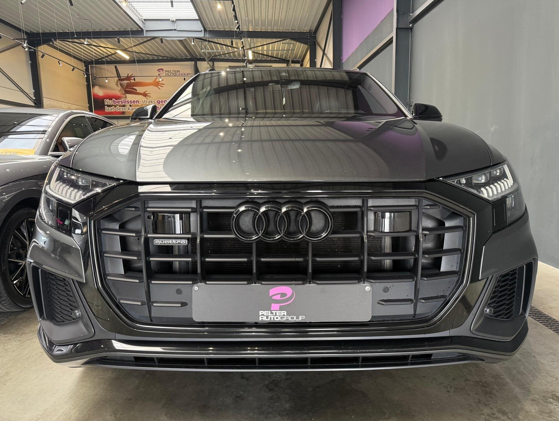 Audi Q8 50 TDi MHEV Quattro S-Line Tiptronic FULL!, Panoramadak, 0 min, Bedrijf, 5 zetels