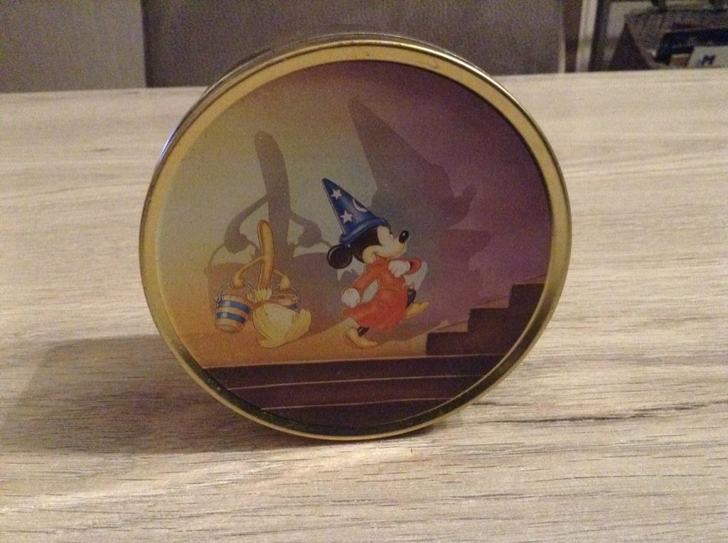 Disney Mickey Mouse blikken doosje (Diameter 11 cm), Enlèvement ou Envoi, Mickey Mouse, Utilisé, Autres types