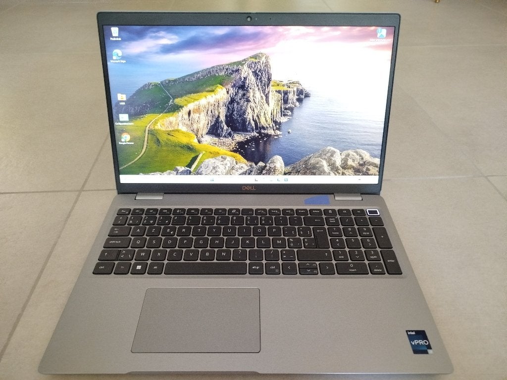 Dell 5531, i7 12800H +16(32)Ram +500(+1TB)SSD, Touch, MX550G, 15 inch, I7 12800H, Zo goed als nieuw, Dell
