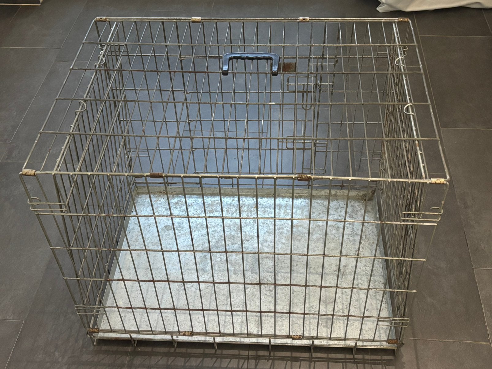 Honden Bench, medium formaat, Ophalen, Zo goed als nieuw