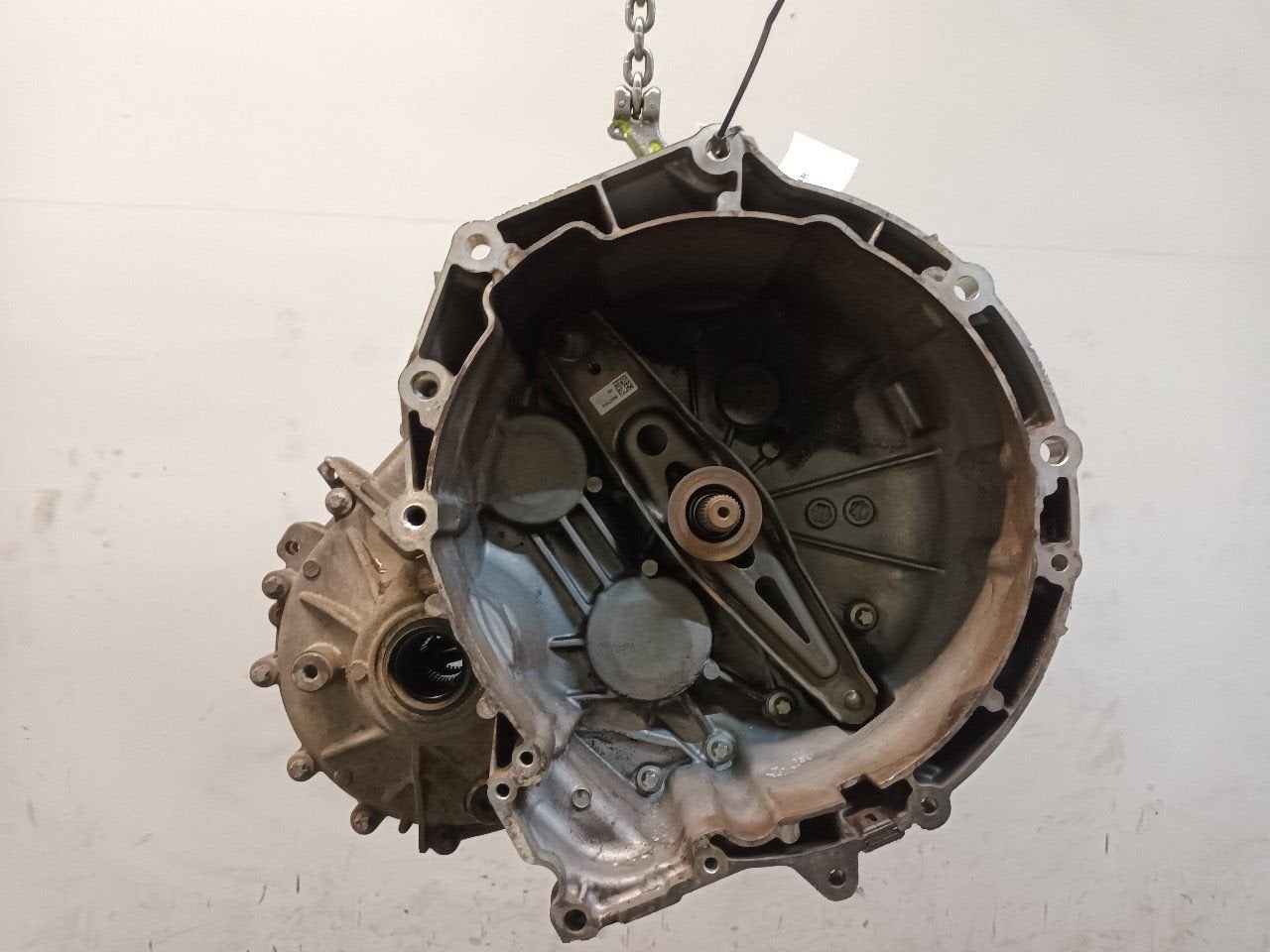 Versnellingsbak schakel BMW 2 serie, Onderdelen@venauto.nl, Van der Ven Autorecycling B.V., Ettenseweg 76, 4706 PB Roosendaal, The Netherlands