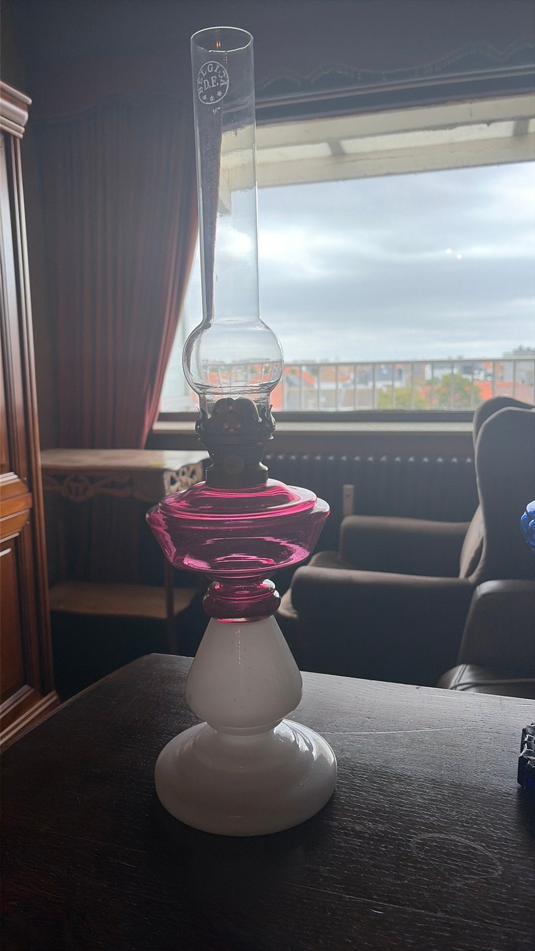 Olielamp in opaline belgische makelij, Ophalen