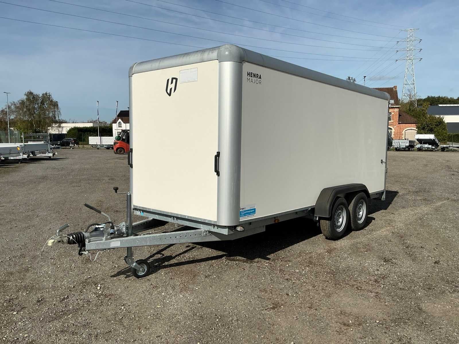 Remorque garantie Henra GB 354618 2022 3500kg boîte fermée, Utilisé