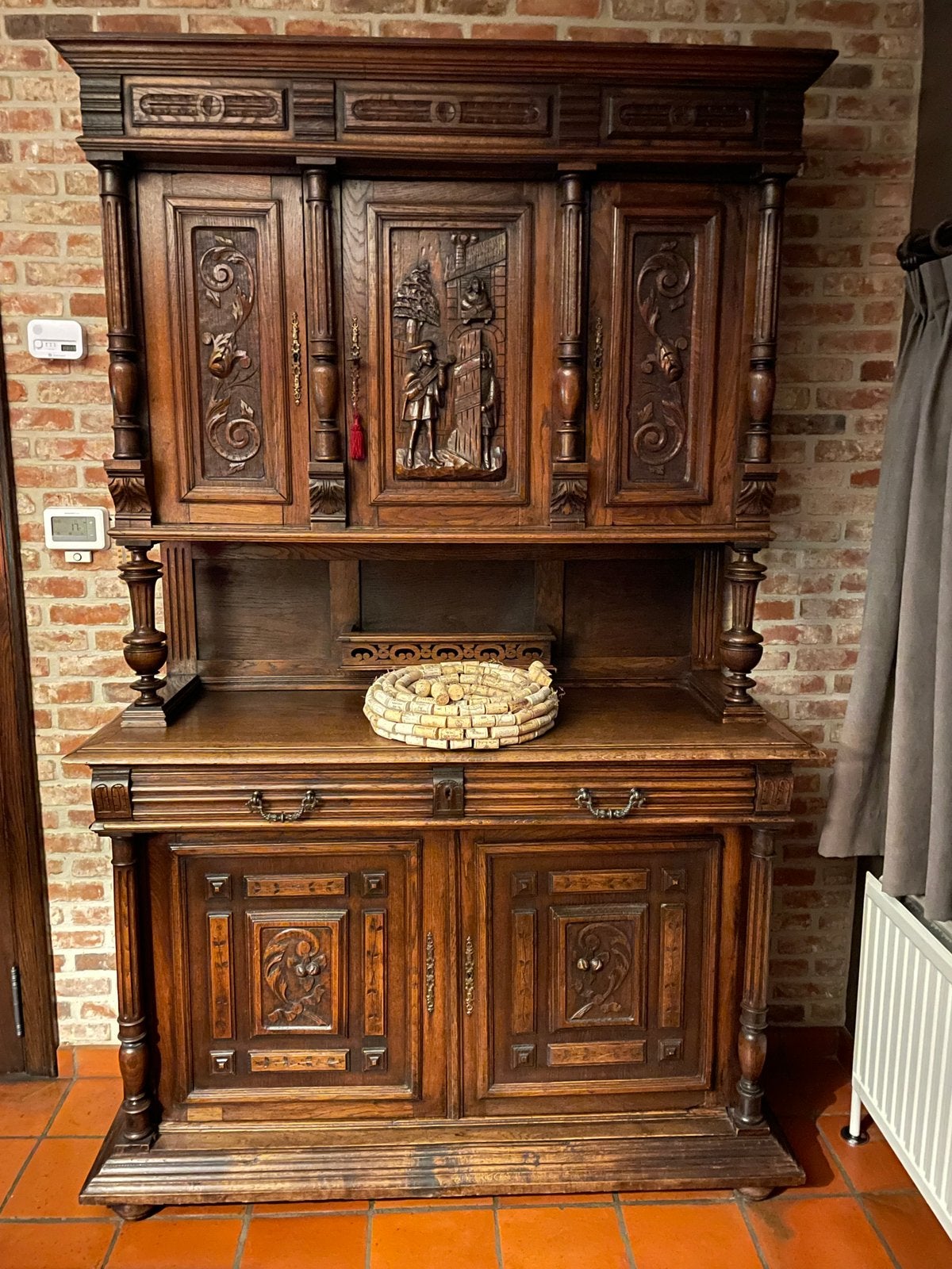 Antieke kast, Ophalen