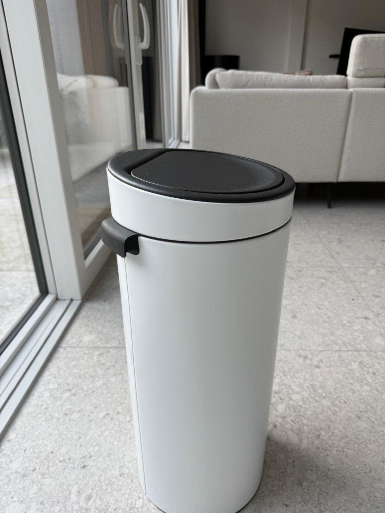 Brabantia Touch Bin White 30L, Huis en Inrichting, Ophalen, Overige typen, Zo goed als nieuw, Metaal