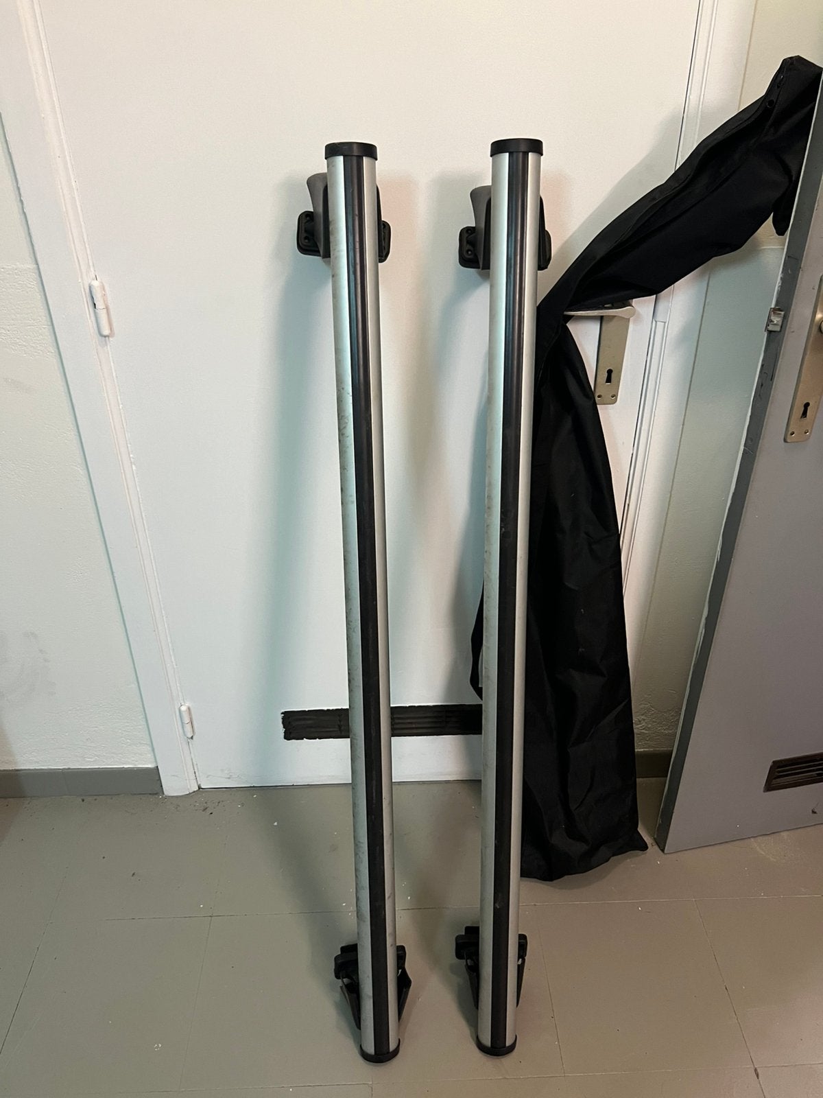 Dakdragers Hyundai i40 & Mazda, Auto diversen, Dakdragers, Zo goed als nieuw, Ophalen