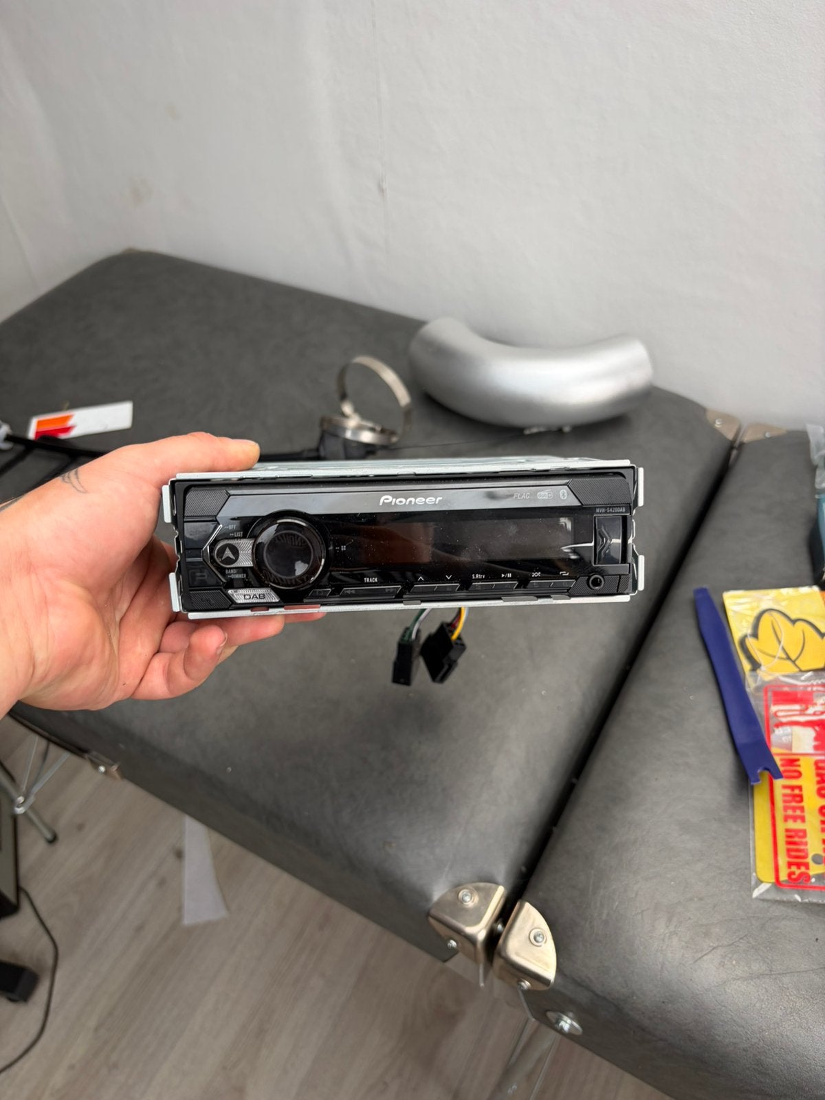 Pioneer, Ophalen, Zo goed als nieuw