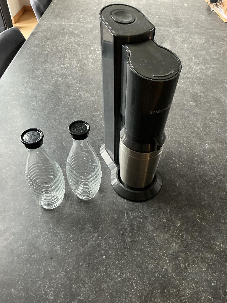 Sodastream met 2 glazen flessen, Ophalen, Zo goed als nieuw