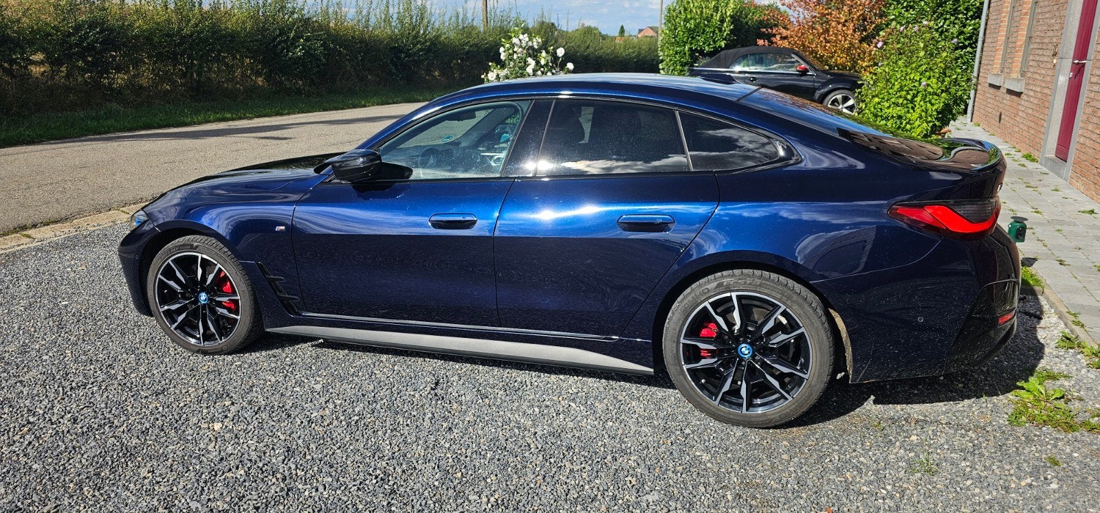 BMW i4 M50 544 cv 10/2023 54500 km prix catal. 86.500 €, Autos, I4, Achat, Ordinateur de bord, Bleu