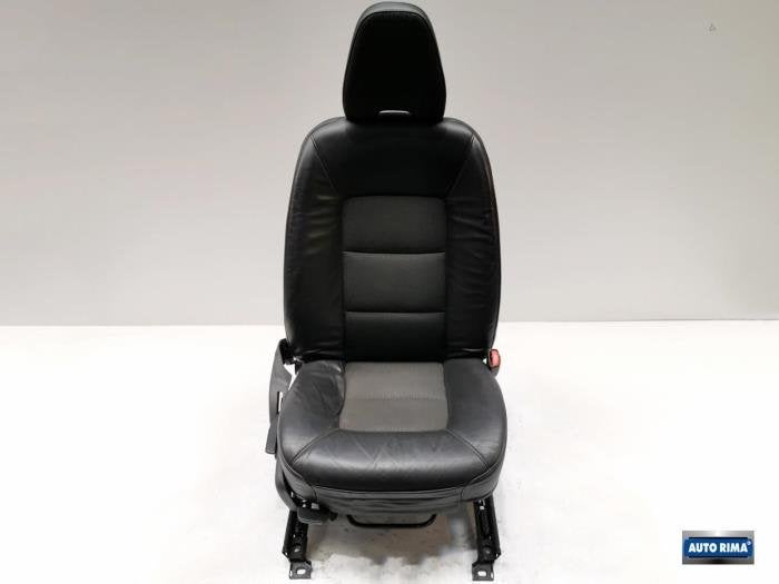 Siège droit d'un Volvo V70, -, 3 mois de garantie, Utilisé, -