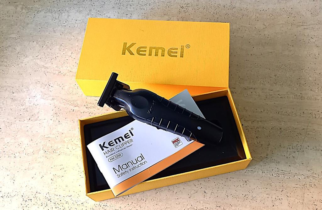 Tondeuse pro Kemei, Ophalen, Nieuw, Tondeuse