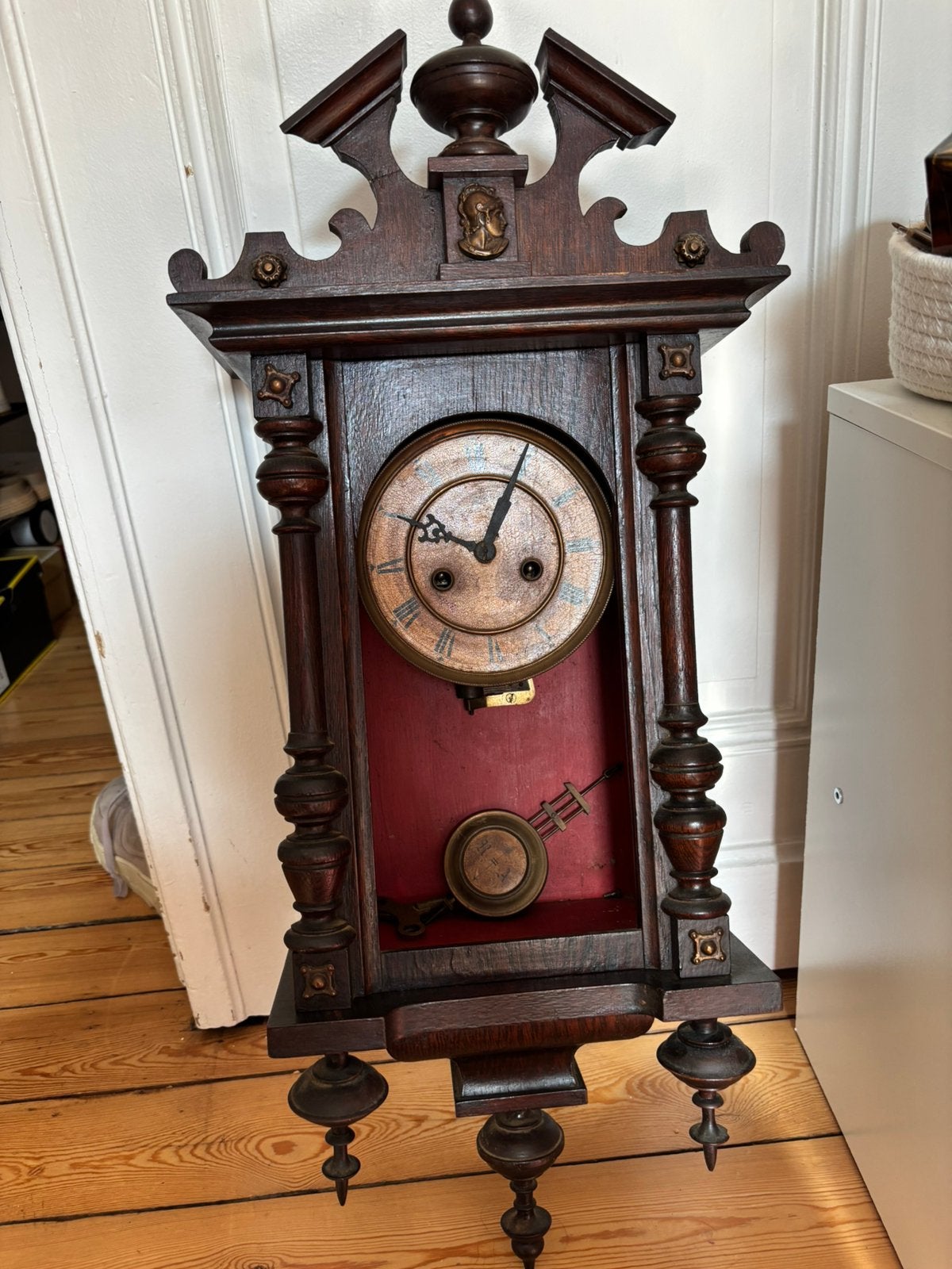 Horloge musicale Junghans (1900-1910) avec clés et balancier, Antiek en Kunst, Antiek | Klokken, Ophalen of Verzenden