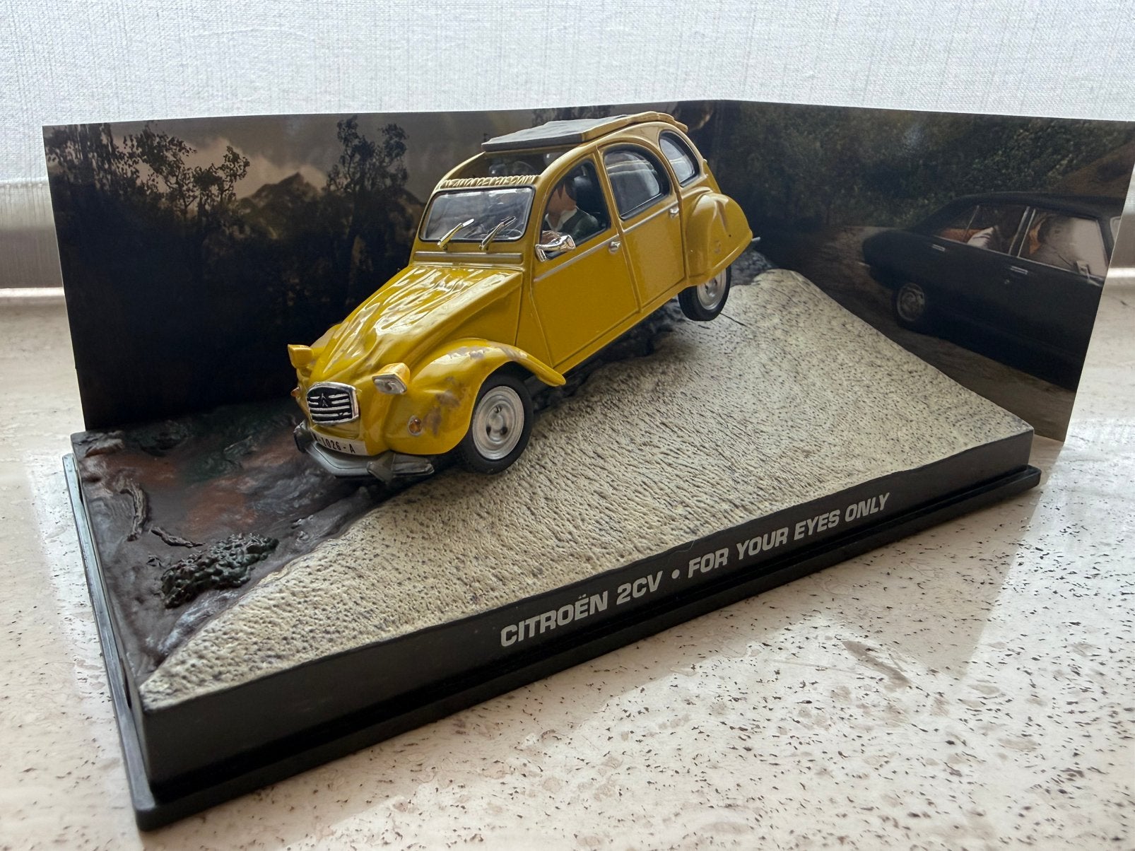 Citroen 2CV - James Bond, Ophalen of Verzenden, Zo goed als nieuw, Auto, Universal Hobbies